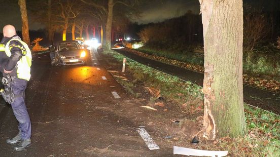 Veel schade na botsing op N301