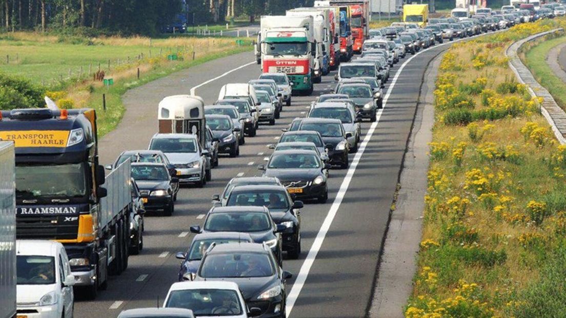 Volgens Mesdag Zuivelfonds stoot het verkeer veel meer stikstof uit (Rechten: Persbureau Meter)