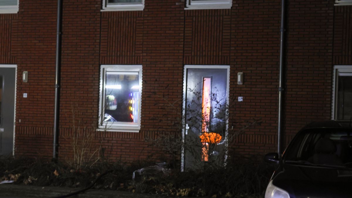 Vlammen in woning na mogelijke explosie in Veenendaal