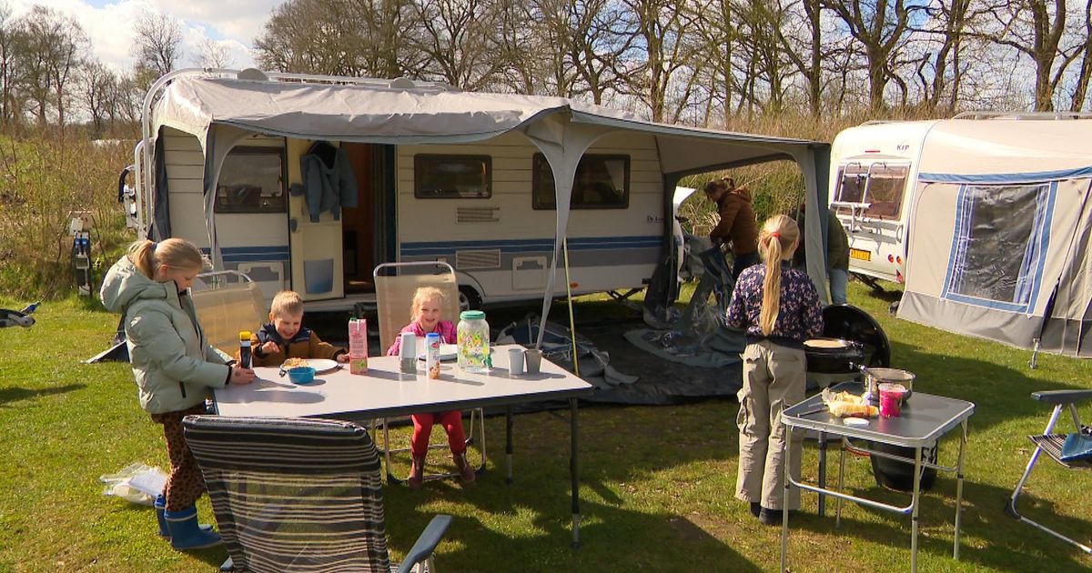 Bart en Stefanie hebben voorseizoensplek op de camping: 'De kinderen kunnen vanaf hier naar school'