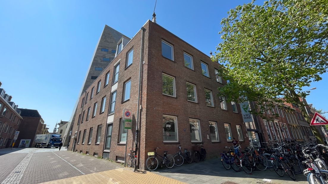 Het huidige gebouw van Vrijdag aan de Sint Jansstraat in de Stad