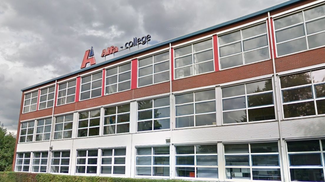 Het Alfa-college aan de Admiraal de Ruyterlaan in Stad.