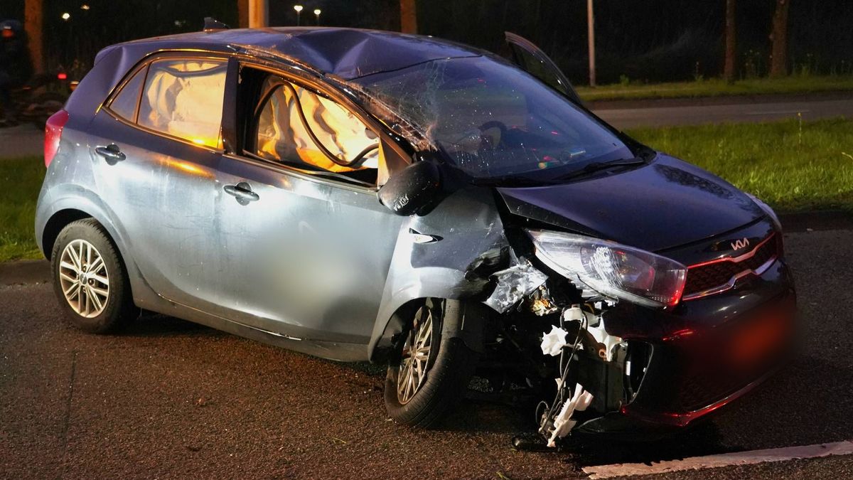 Automobilist onder invloed veroorzaakt crash, vrouw naar het ziekenhuis