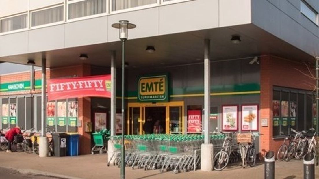 Archieffoto van de EMTÉ-supermarkt in Kapelle