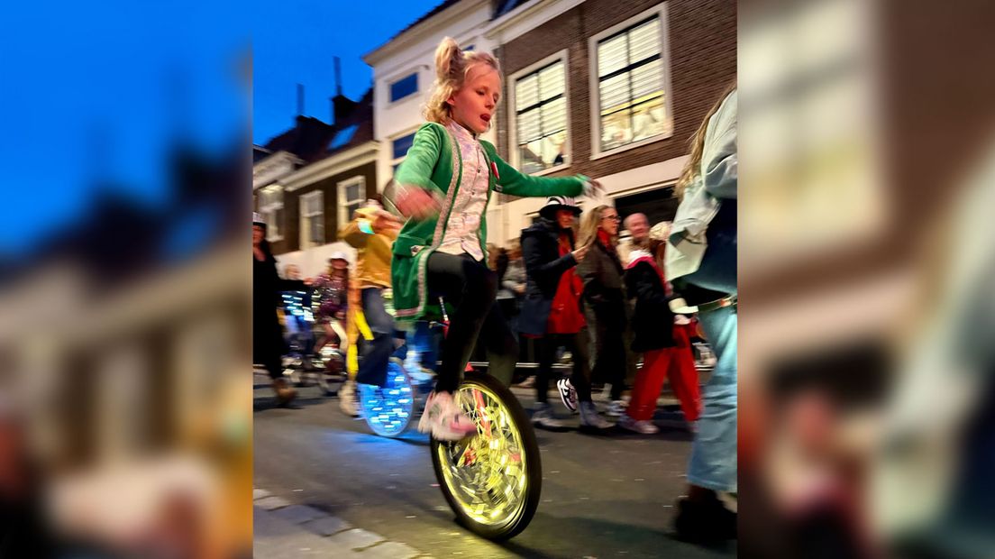 Armin van Buuren, kilo's hutspot en optocht vol lichtjes: Leidens