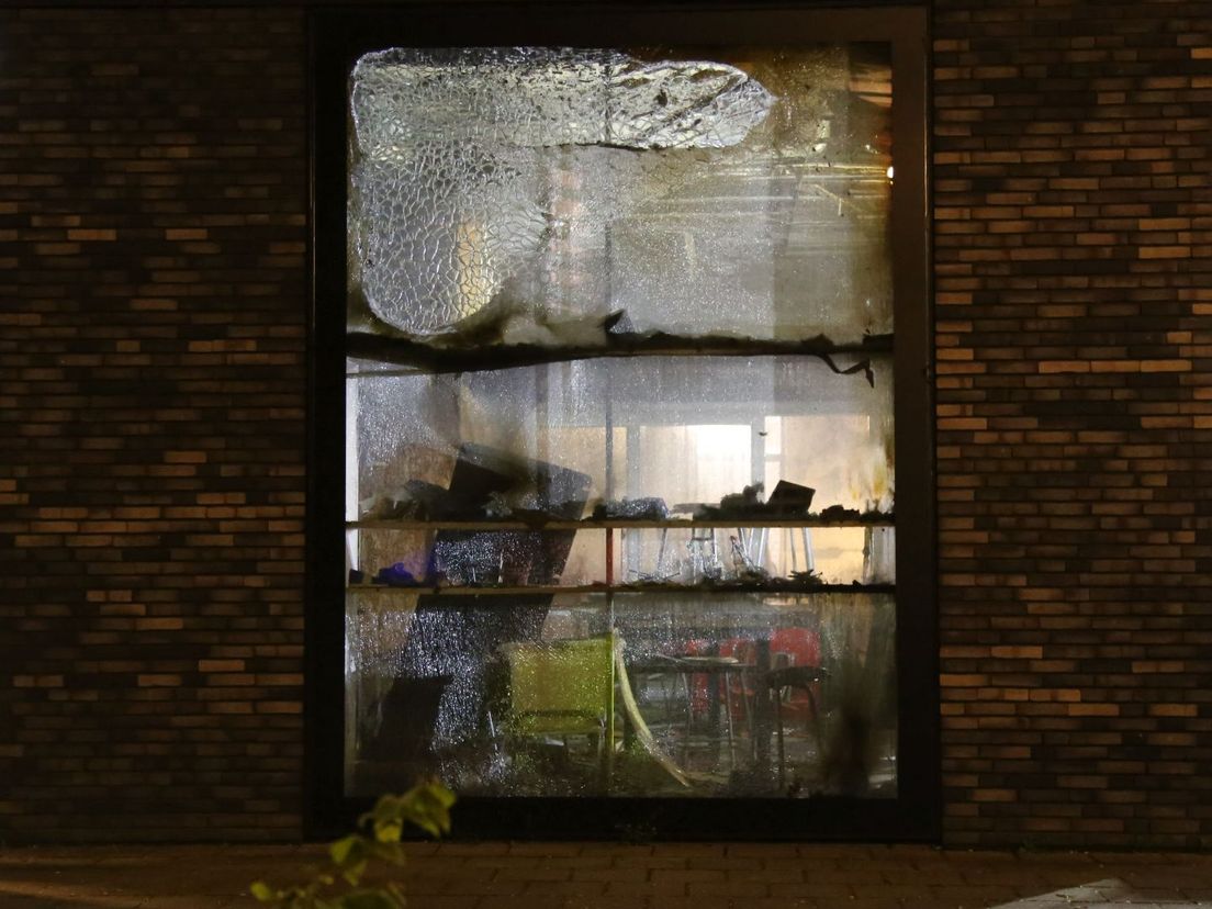 Gerrit Rietveld College blijft rest van de week dicht na brand: uitzondering voor examenleerlingen