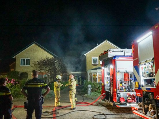 Veel rook bij garagebrand in Emmen