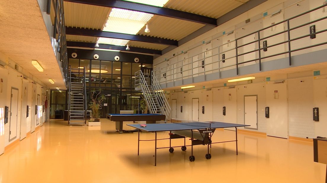 Overweldigend veel belangstelling voor werken in de gevangenis