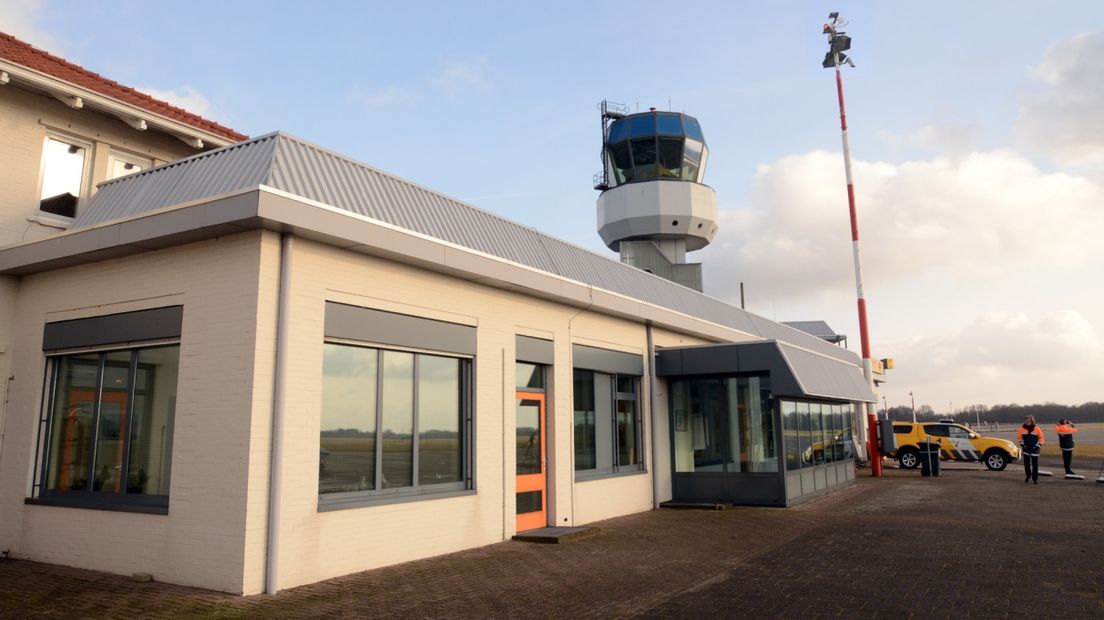 De verkeerstoren van Groningen Airport Eelde