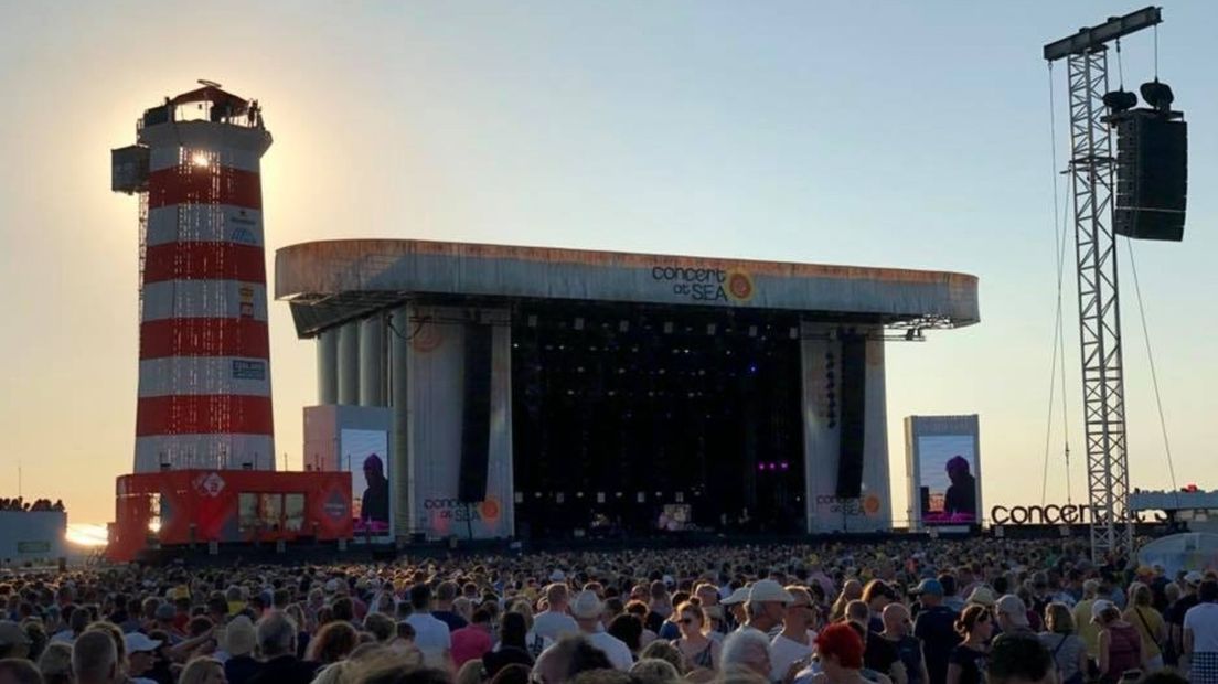 Zonsondergang bij derde en laatste dag Concert at SEA 2018