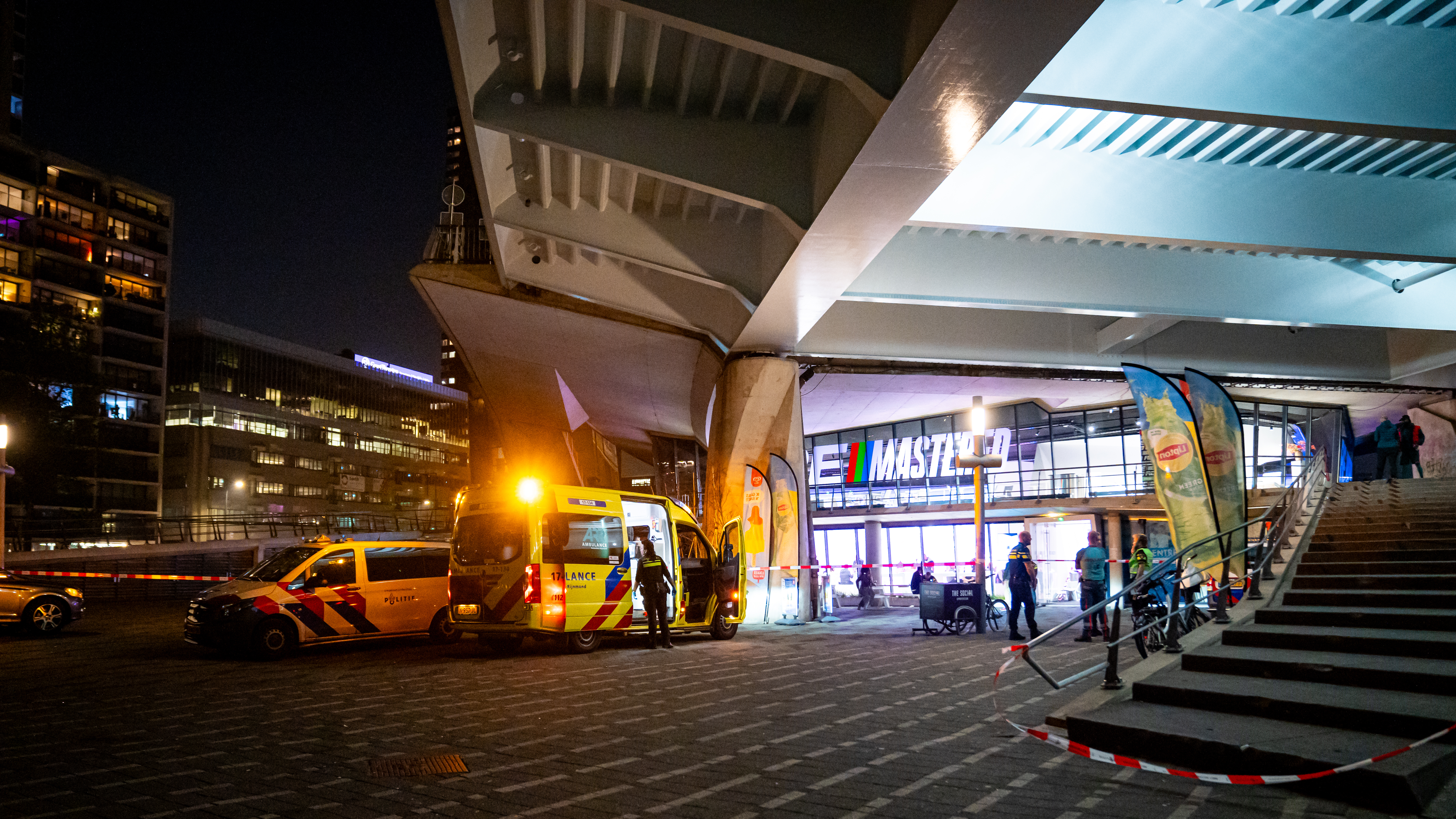 La police enquête à la suite de l’agression au couteau.