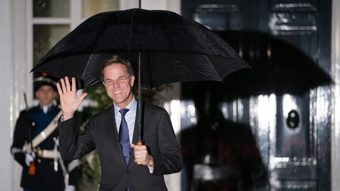 Premier Mark Rutte (VVD) komt met de Zeeuwen praten over de misgelopen marinierskazerne