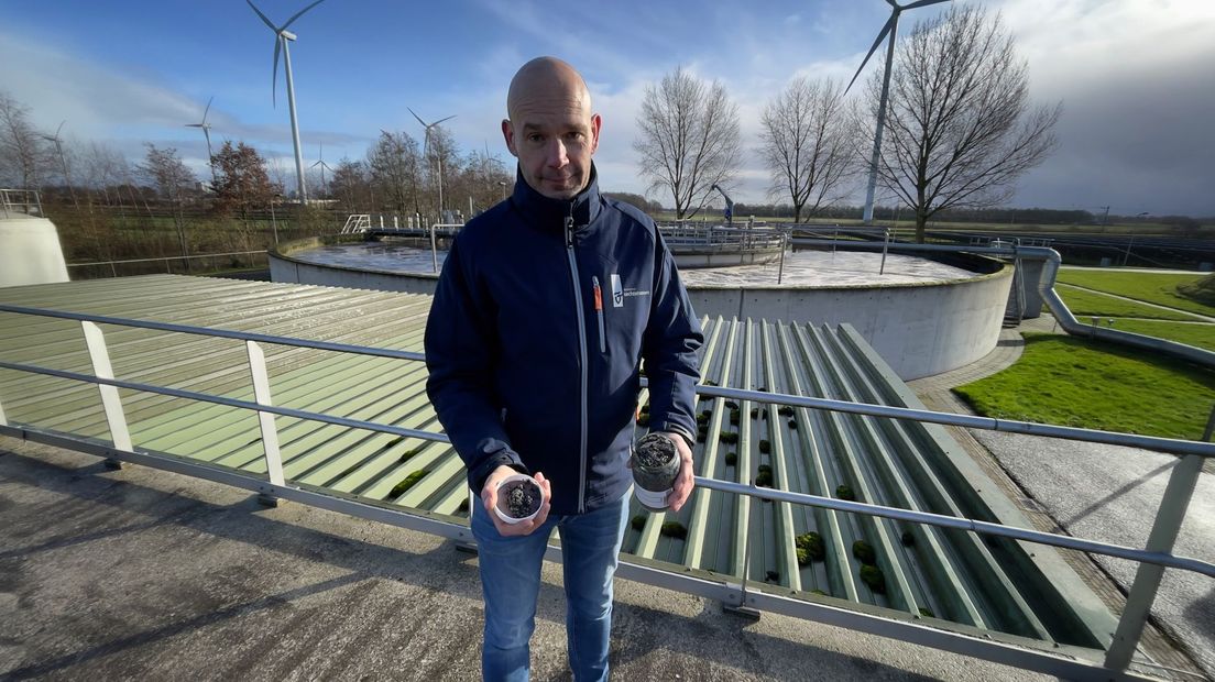 Marc van Langen hoopt snel de oorsprong van deze korrels te vinden