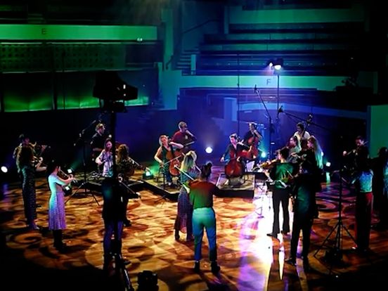 Muzikale avonturiers vieren jubileum TivoliVredenburg met stuk over de karakteristieke roltrappen