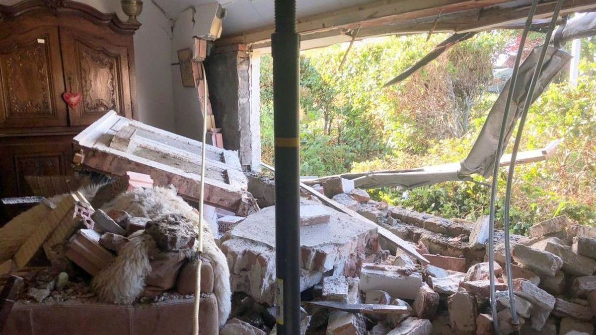 Auto boort zich in net verbouwd huis van Daan en Hetty: 'Het moet nog even indalen'