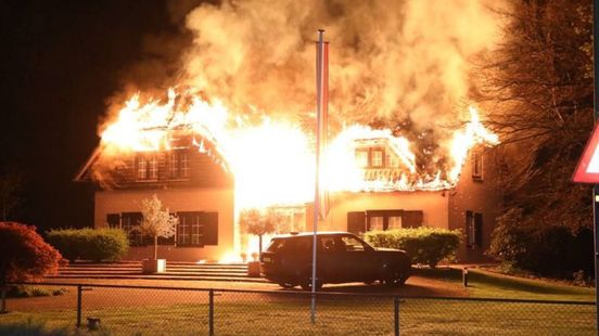 Gezin ontsnapt uit brandende villa: dader moet jarenlang de cel in