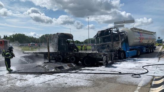 Dordtenaar aangehouden in Oosterhout | Vrachtwagen brandt uit na ongeluk. Dordtenaar aangehouden in Oosterhout | Vrachtwagen brandt uit na ongeluk.