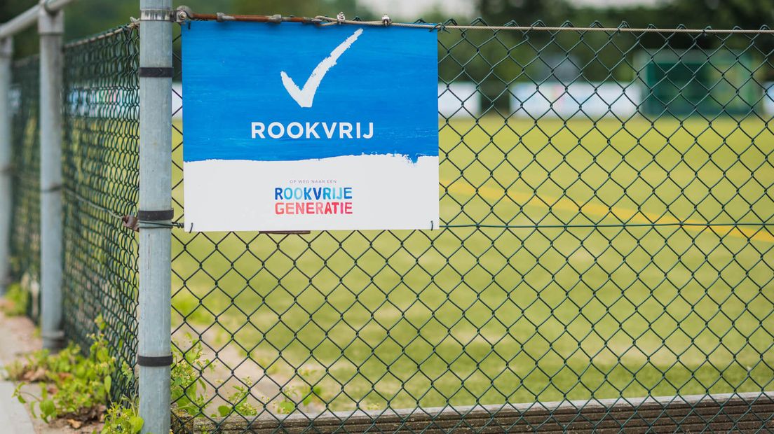 Dit sportterrein is rookvrij
