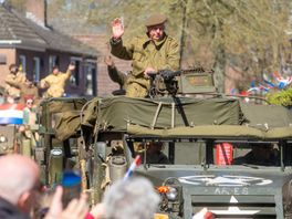 Liberty Tour speciaal naar de Kop van Drenthe: 'Mensen weten vaak niet hoe hun dorp is bevrijd'