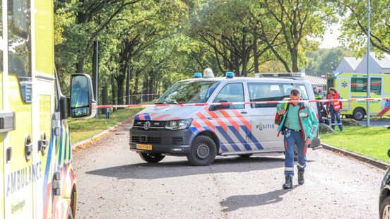 Motorrijder ernstig gewond na aanrijding in Ter Apel. Motorrijder ernstig gewond na aanrijding in Ter Apel.