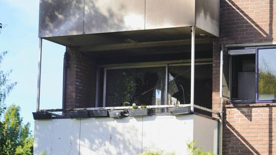 Bewoner naar ziekenhuis na brand in appartement