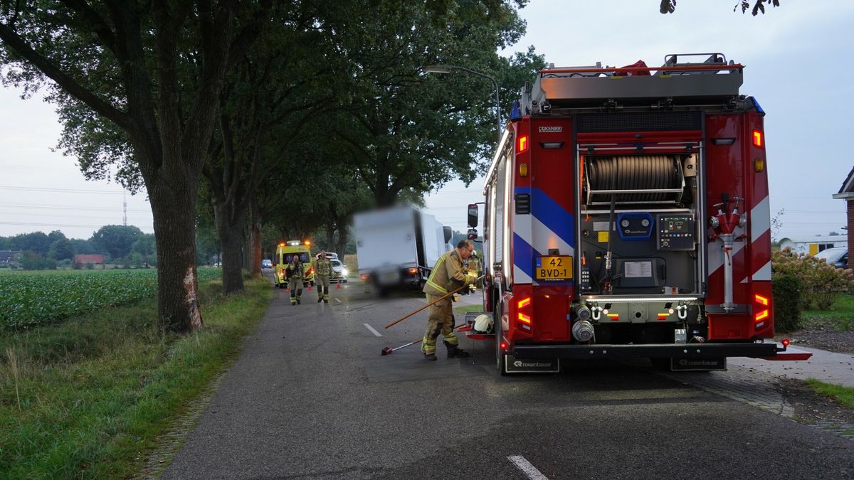 Eenzijdig ongeval met busje in Hooghalen