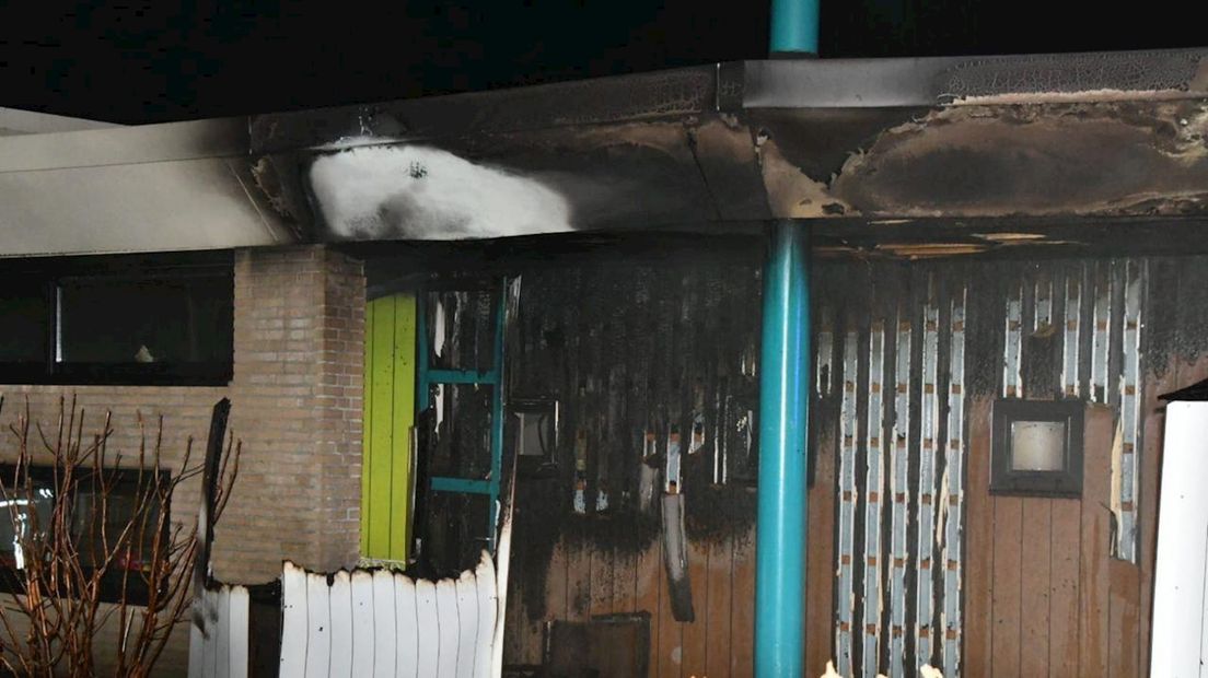 Kinderdagverblijf in Enschede zwaar beschadigd door brand