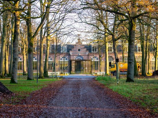 Het zwembad van Cor van Hout in Veenhuizen: hoe zat dat precies?