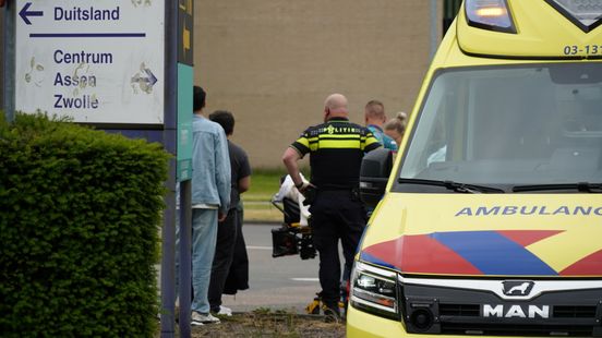 Bromfietser gewond na botsing in Emmen. Bromfietser gewond na botsing in Emmen.