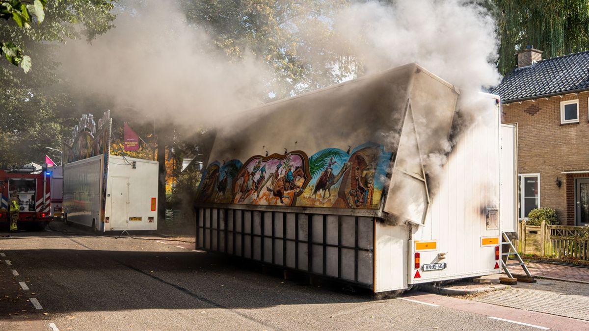 Kermisattractie in vlammen opgegaan in Westervoort