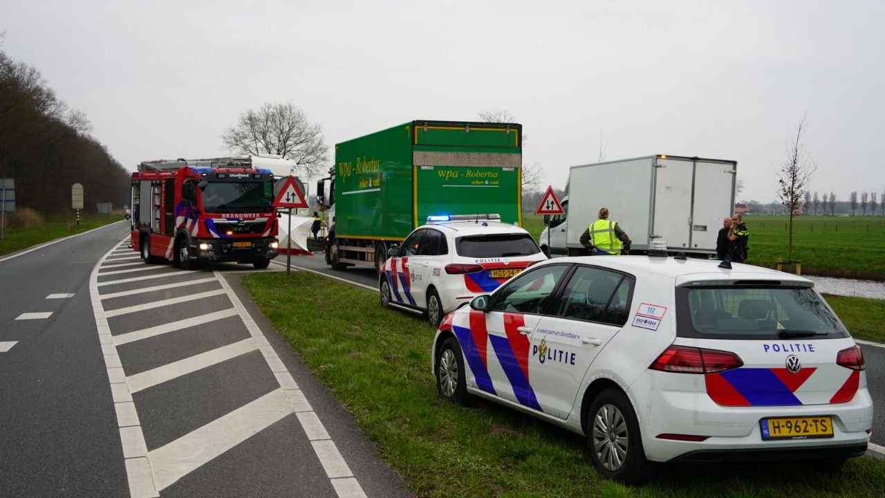 Persoon overleden bij ernstig ongeluk N377 bij Nieuwleusen.