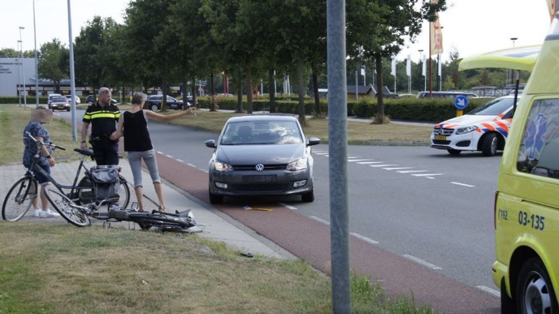 Het ongeluk gebeurde op de Nijbracht in Emmen (Rechten: Van Oost Media)