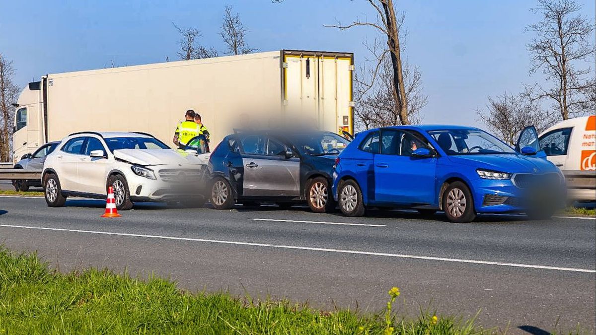 Een uur vertraging door kettingbotsing op de snelweg