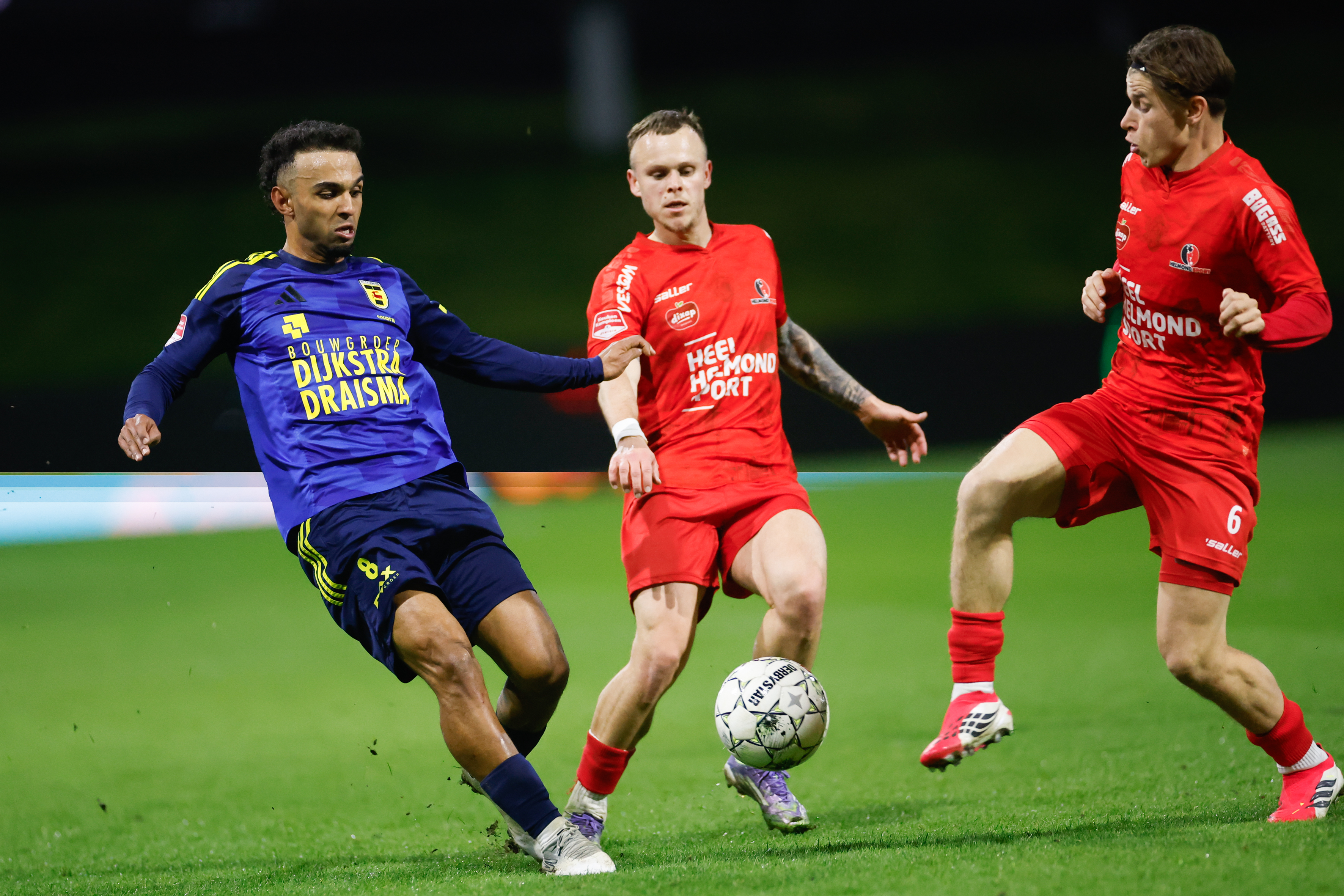 Souren yn aksje tsjin Helmond Sport