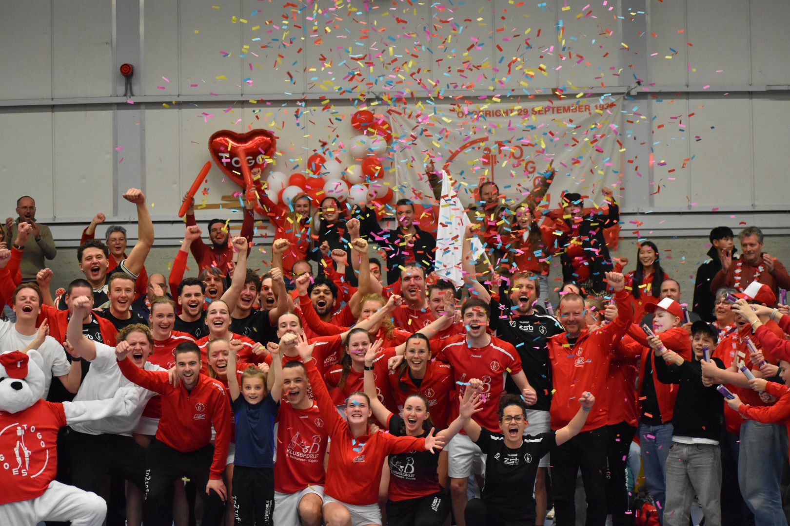 TOGO en Zaamslag kampioen in de zaal, TOP verliest