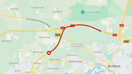 File door ongeluk • motorrijder botst op fietser. File door ongeluk • motorrijder botst op fietser.