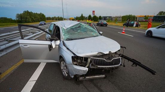 A50 lange tijd dicht na ernstig ongeluk. A50 lange tijd dicht na ernstig ongeluk.