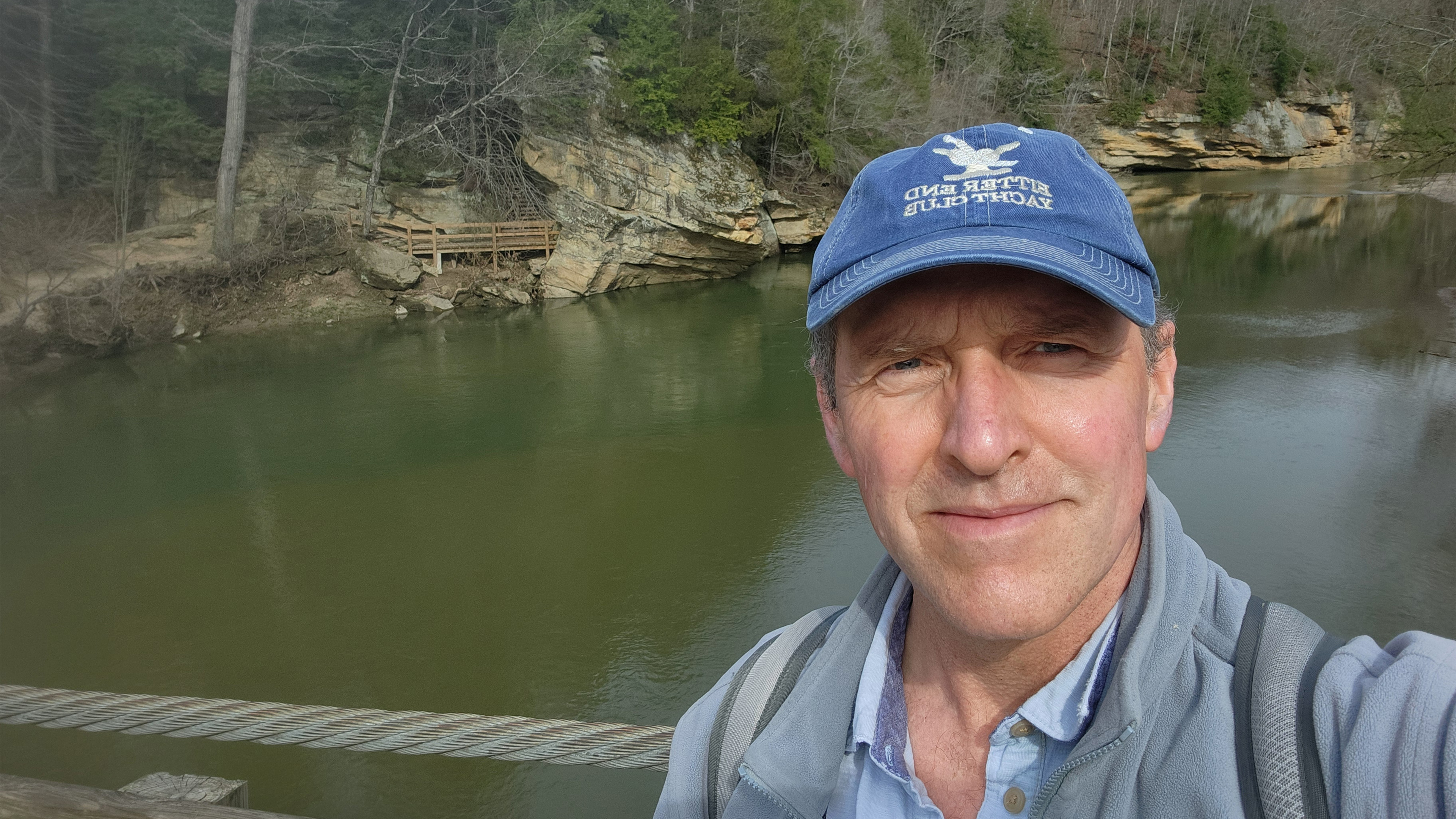 Fons houdt van wandelen in het Turkey Run State Park