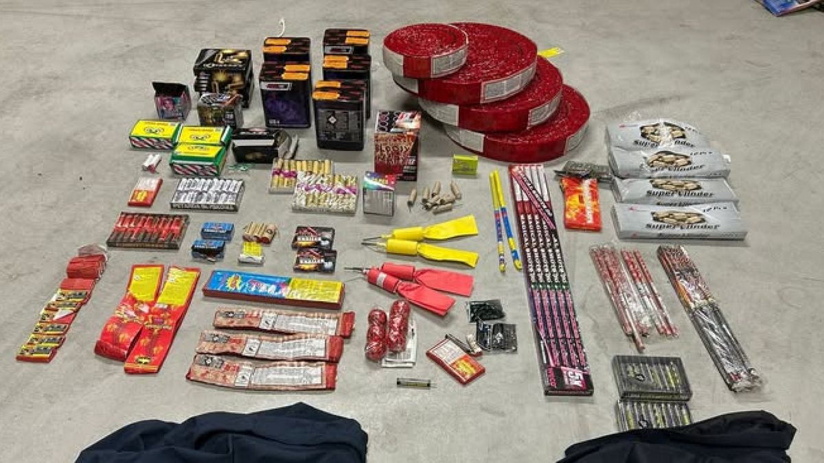 Politie vindt 40 kilo illegaal vuurwerk