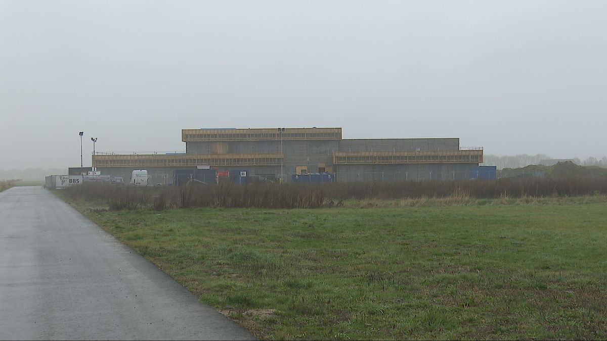 Bouw multifunctionele accommodatie Hoek ligt stil: 'Kunnen niet zeggen wanneer bouw weer verder gaat