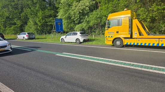 Vertraging op N34 door kettingbotsing. Vertraging op N34 door kettingbotsing.