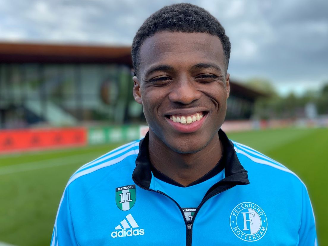 Javairo Dilrosun op trainingscomplex 1908