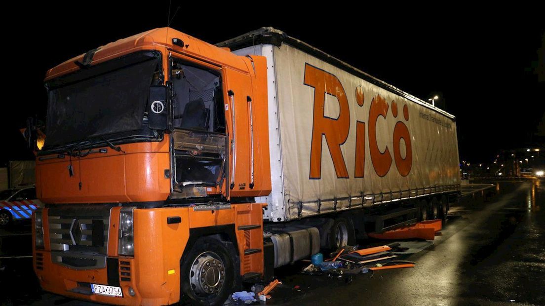 Explosie in cabine van vrachtwagen