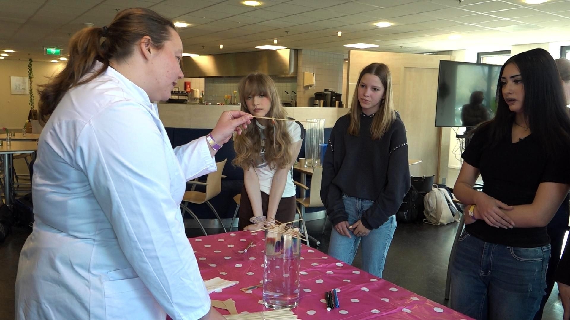 Girls' Day bij het waterschap: 'Ik kies denk ik toch voor iets in de muziek'