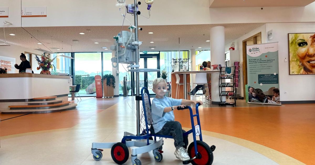 Met deze infuusfiets rijden kinderen door het Prinses Máxima Centrum - RTV Utrecht