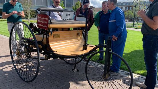 Binnenkort vliegende auto's boven Limburg? De eerste auto ooit in Nederland reed in Venlo Nieuws
