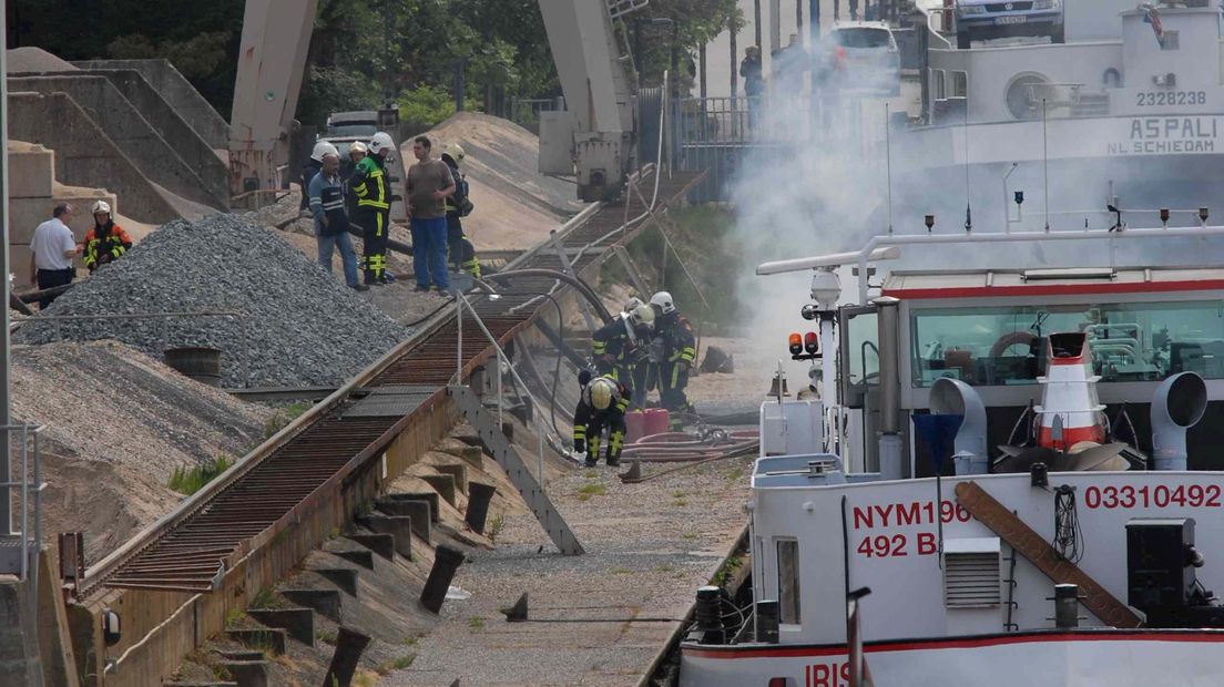 Brand binnenvaartschip