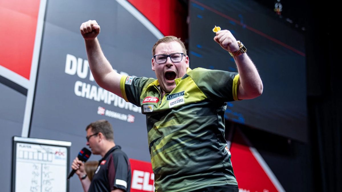 Professioneel darten tegen Michael van Gerwen, jeugddroom van Marvin