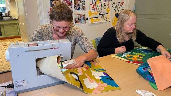 Ter Apel pakt de draad op: inwoners maken vaandels voor een positiever beeld van hun dorp