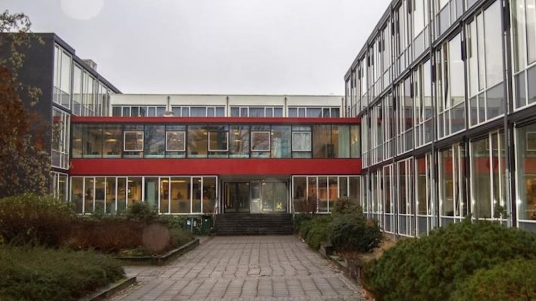 Bonhoeffer College trots op zilveren leerling